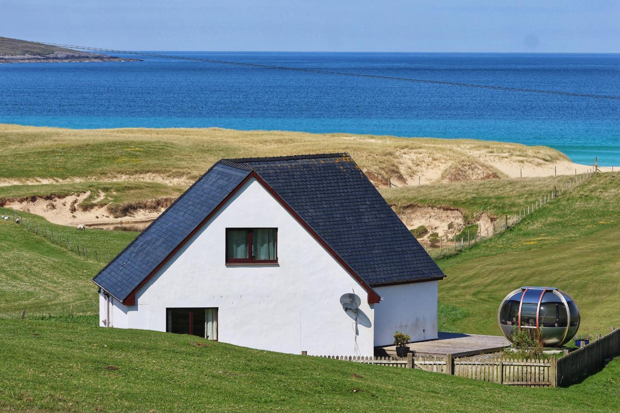 Corncrake Cottage Manish Exterior photo